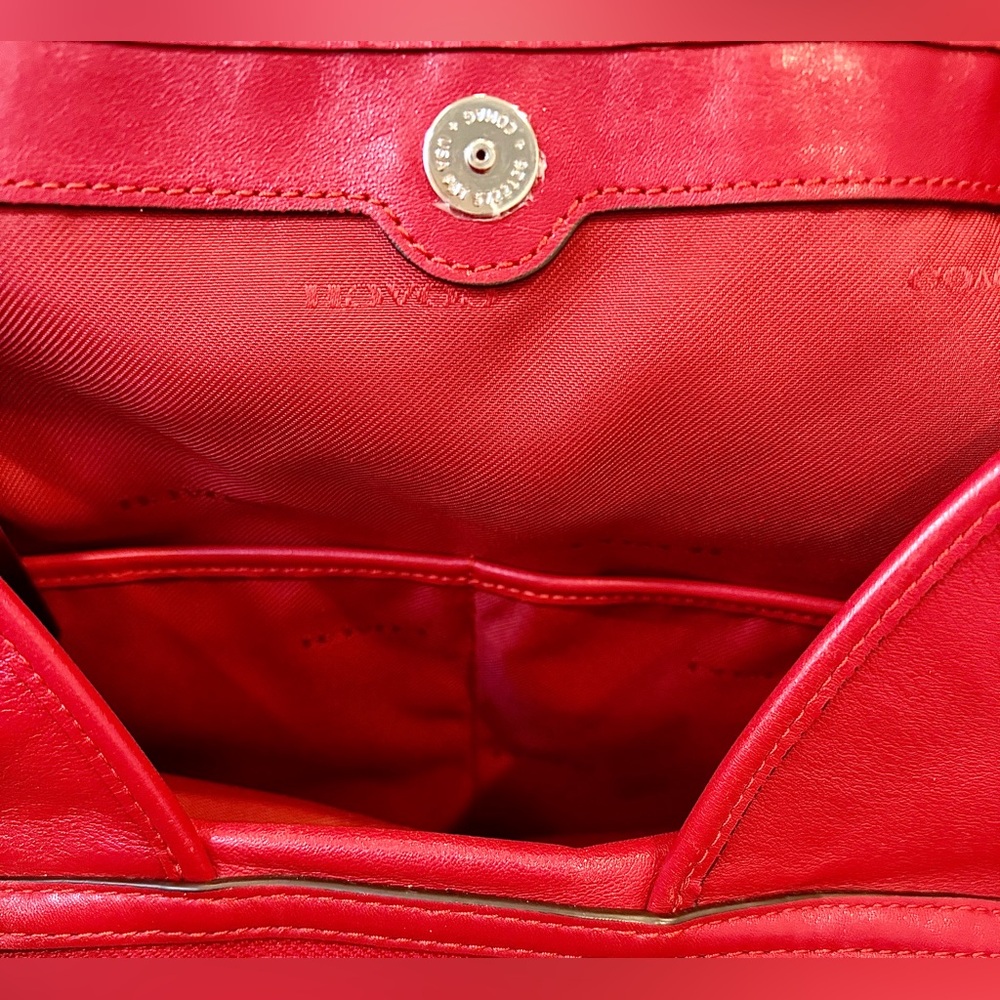 EUC! COACH SIGNATURE CANVAS SHOULDER BAG WITH RED LEATHER TRIM
NO CALLOUTS - Picture 9 of 16